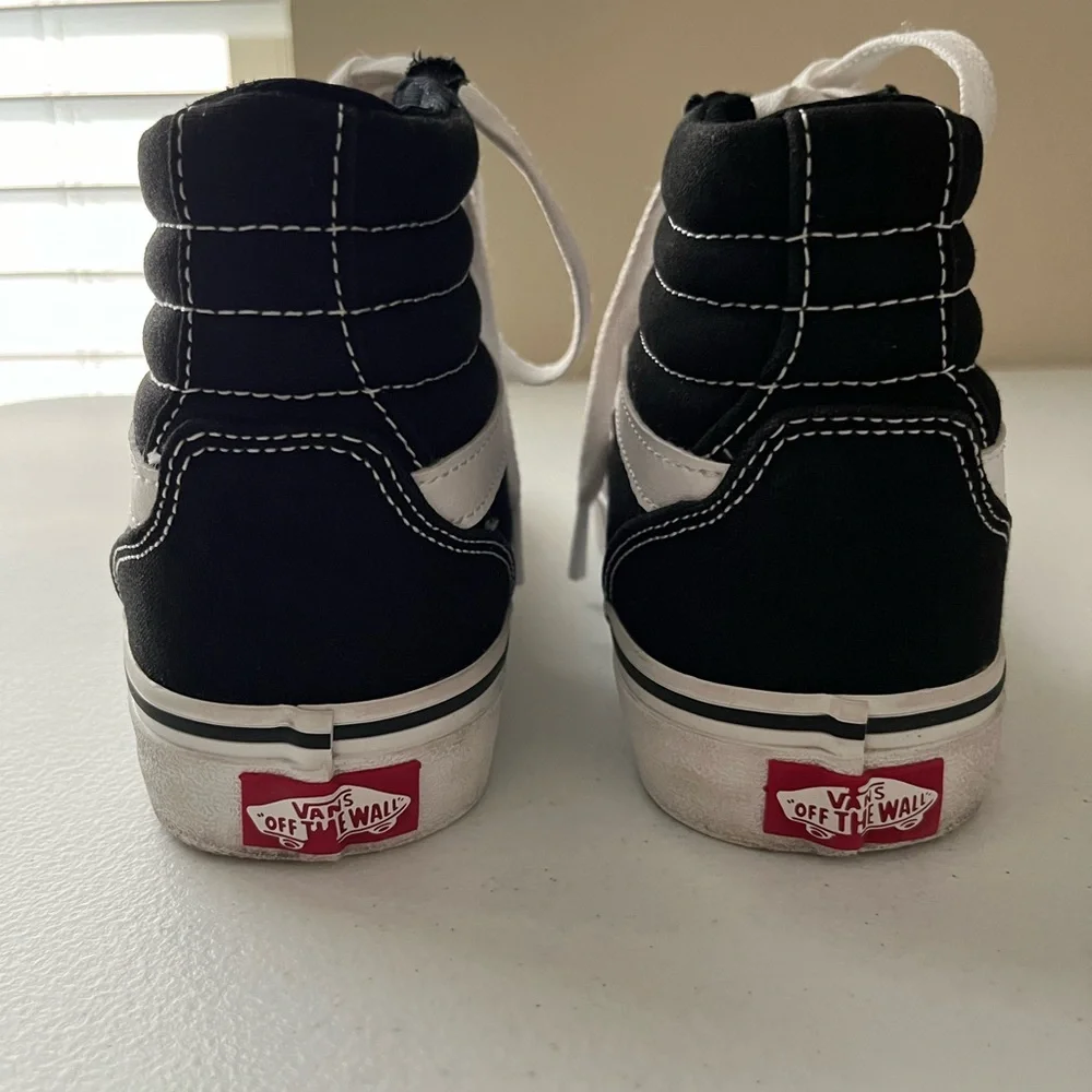 Vans Sk8-Hi Women’s | Size 7.5 | Like New - Picture 11 of 17